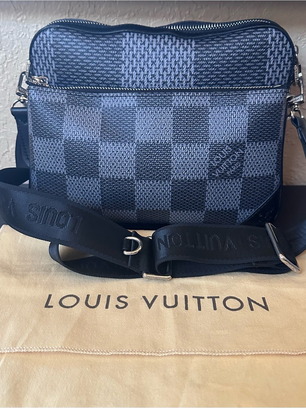 LV Messenger Bag - GRAPHITE DAMIER
